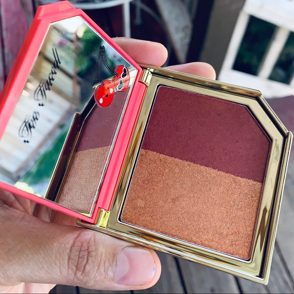 Too Faced Tuttie Frutti Fruit Cocktail blush dúo